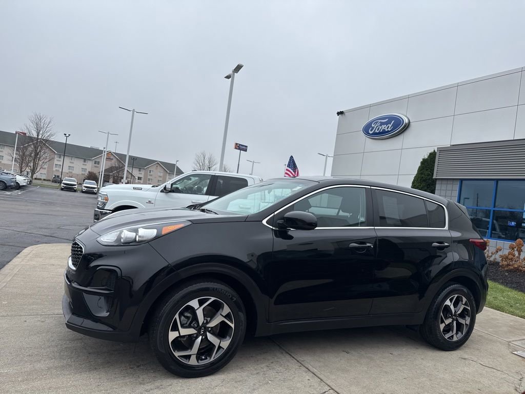 Used 2022 Kia Sportage LX image 5