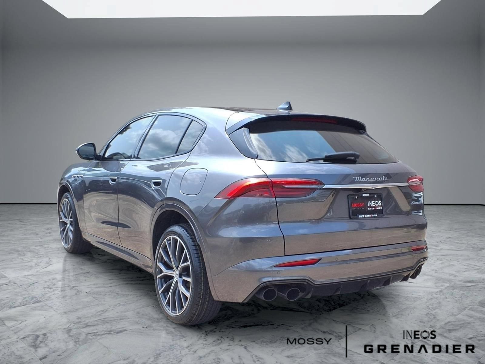 Used 2023 Maserati Grecale GT AWD/4WD image 2