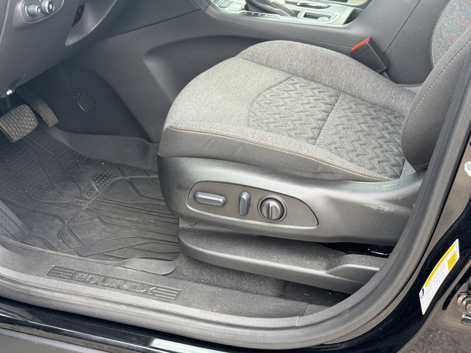 Used 2022 Chevrolet Equinox LT AWD/4WD image 15