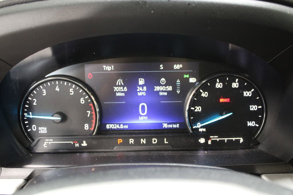 Used 2023 Ford Explorer XLT w/ Equipment Group 202A AWD/4WD image 24