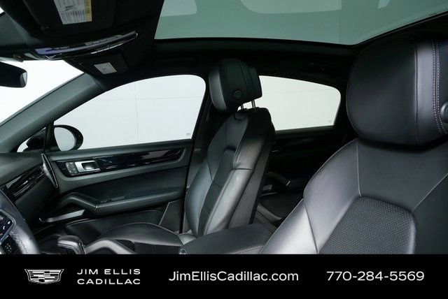 Used 2022 Porsche Cayenne Coupe image 6