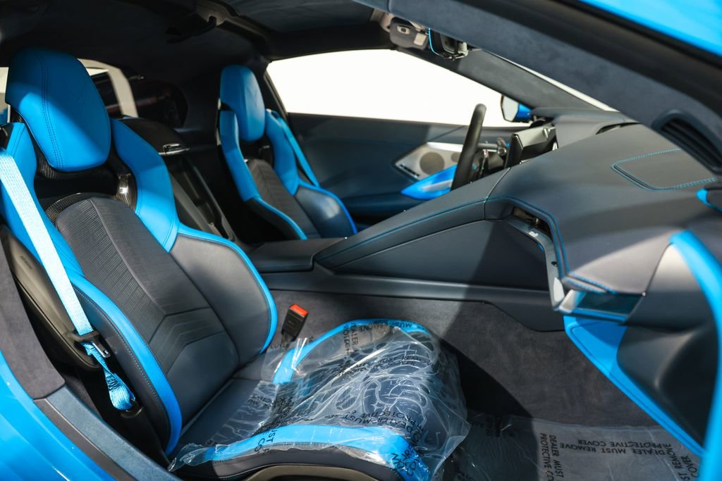 Used 2024 Chevrolet Corvette Stingray Premium Cpe RWD image 23