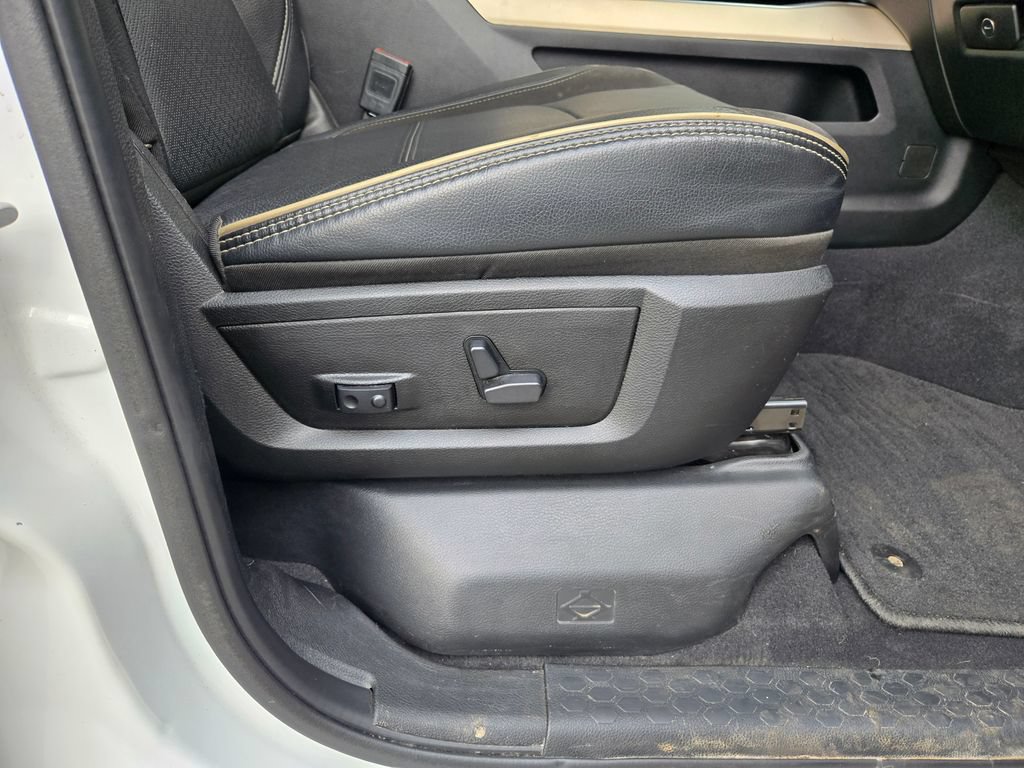 Used 2024 RAM 2500 Laramie AWD/4WD image 40