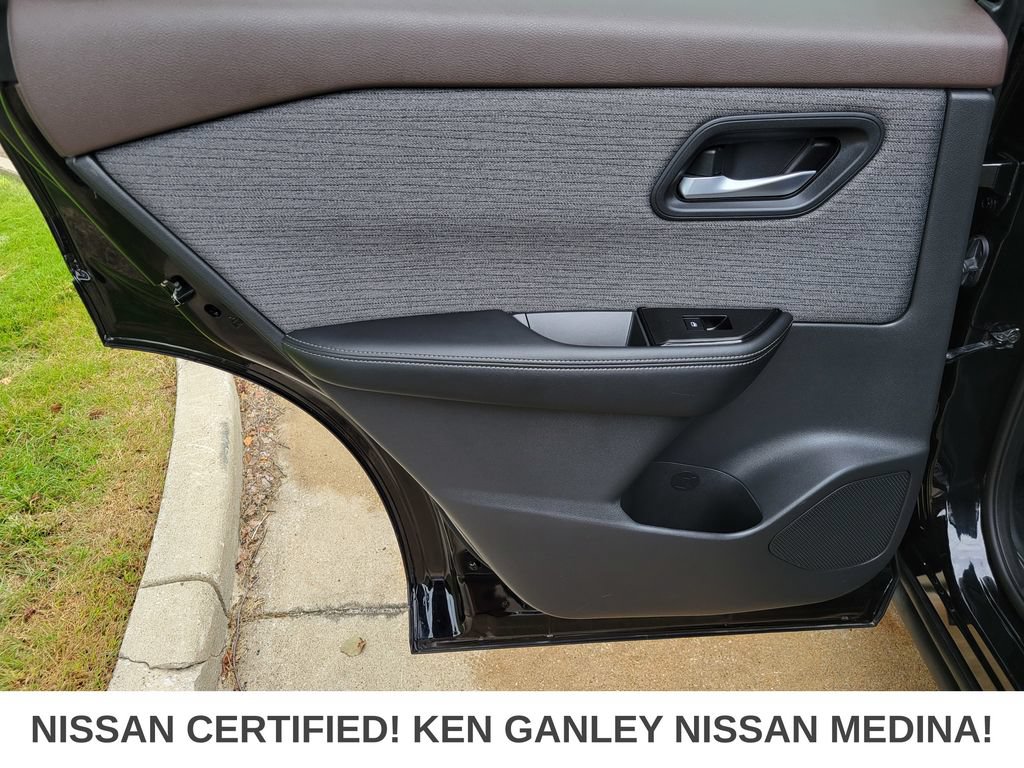 Certified 2021 Nissan Rogue SV AWD/4WD image 41