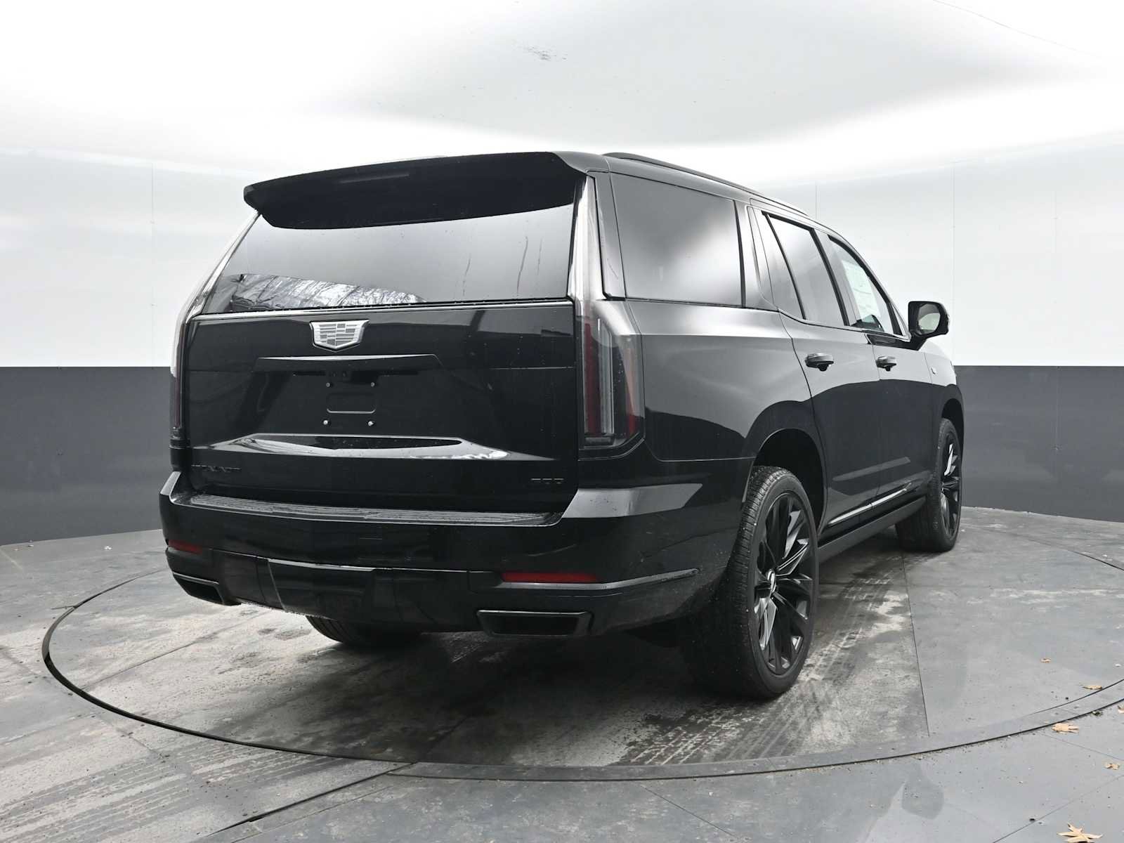 New 2026 Cadillac Escalade Platinum Sport w/ LPO, ONYX Package image 11