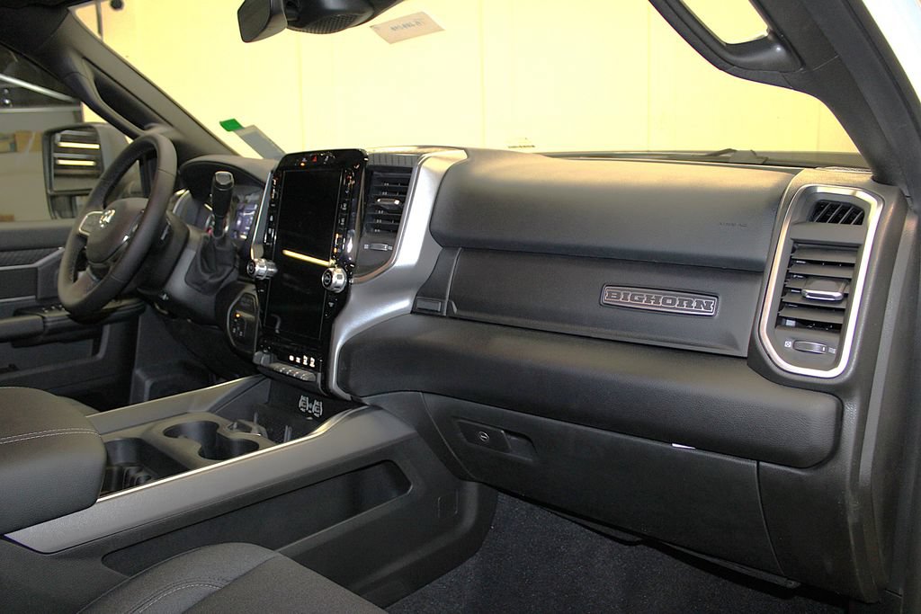 New 2026 RAM 2500 Big Horn AWD/4WD image 31