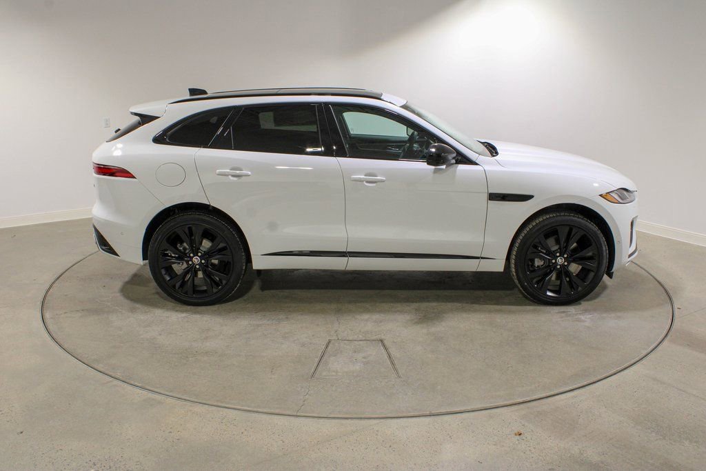 New 2026 Jaguar F-PACE R-Dynamic S image 6