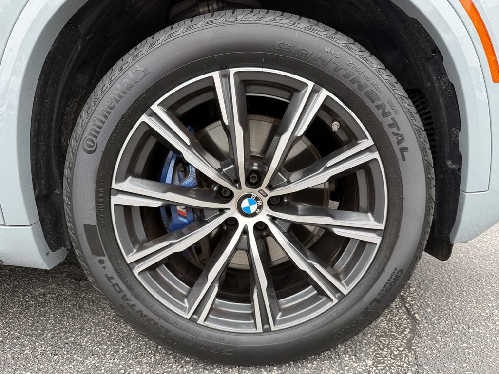Used 2024 BMW X5 xDrive40i w/ M Sport Package AWD/4WD image 17