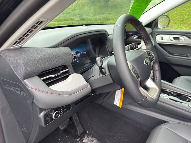 New 2026 Ford Explorer Active w/ Active Comfort Package AWD/4WD image 12