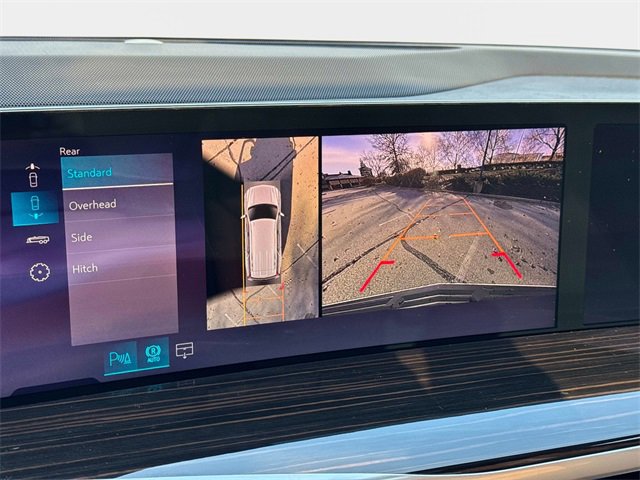 New 2026 Cadillac Escalade Luxury w/ Touring Package image 22