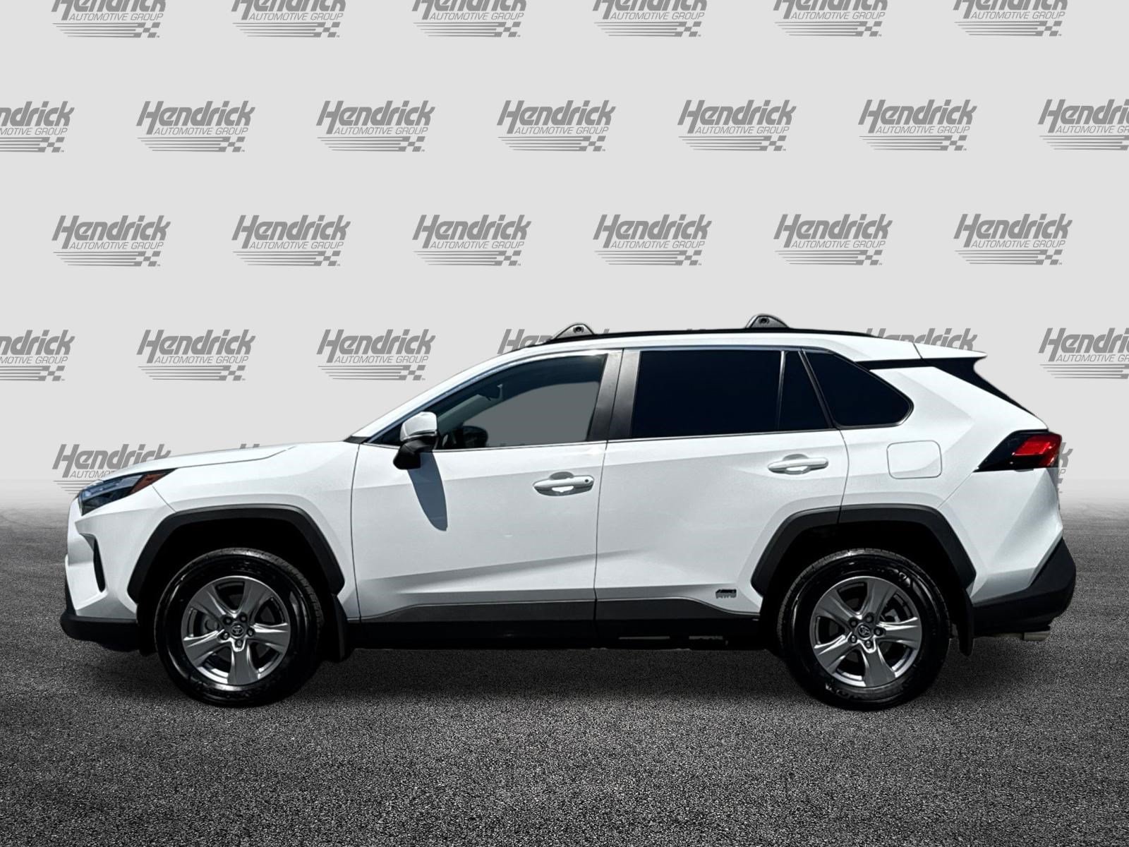 Used 2025 Toyota RAV4 XLE w/ Convenience Package AWD/4WD image 8