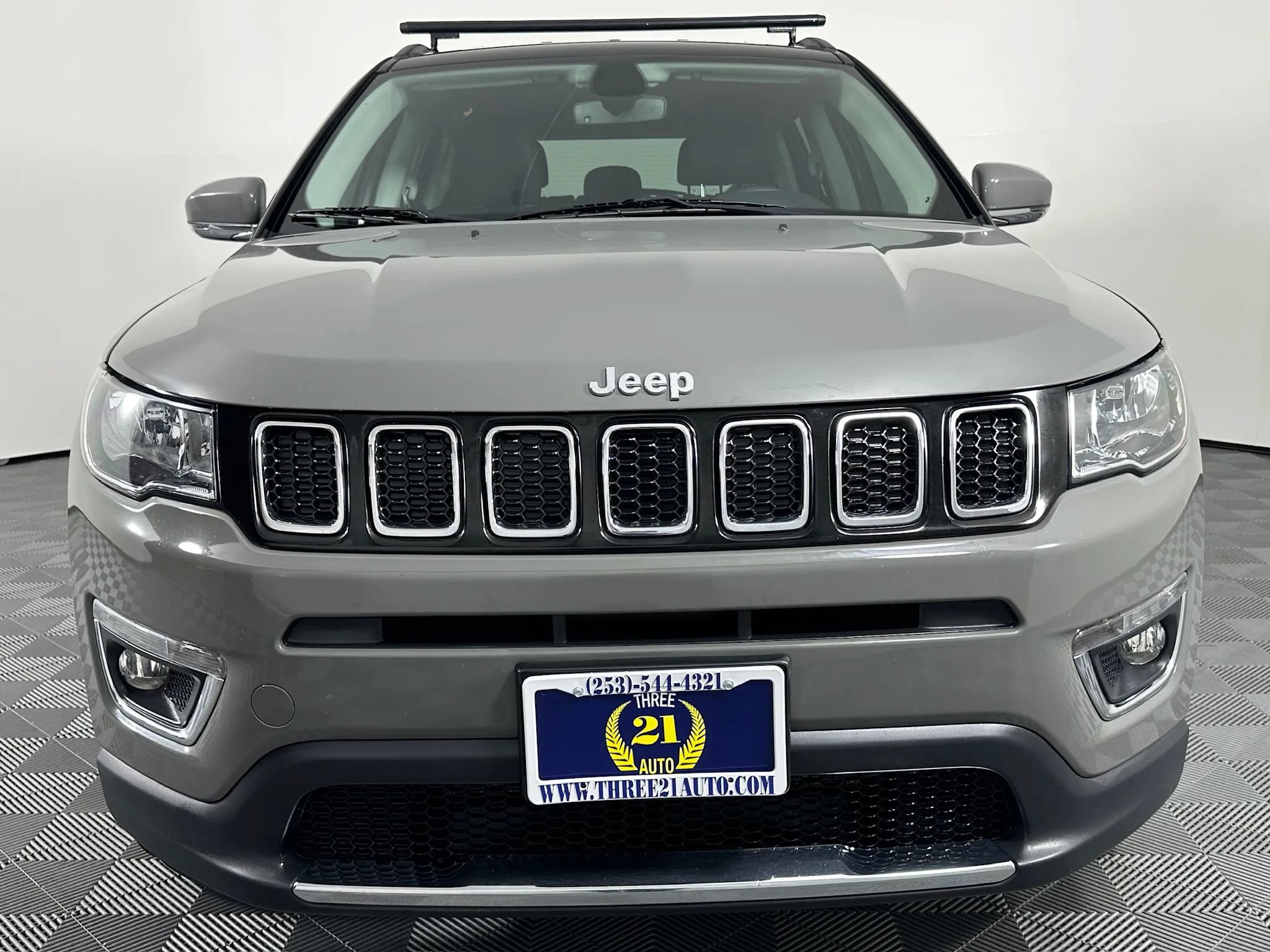 Used 2020 Jeep Compass Limited AWD/4WD image 3