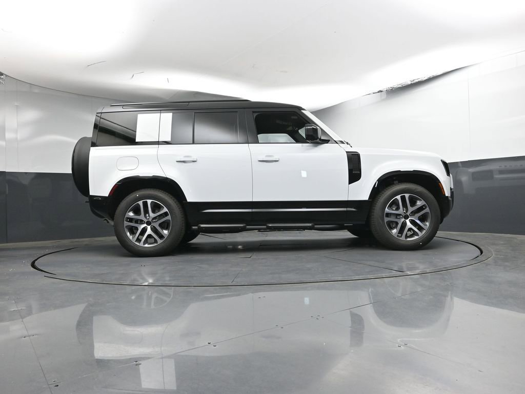 New 2026 Land Rover Defender 110 X-Dynamic SE AWD/4WD image 27