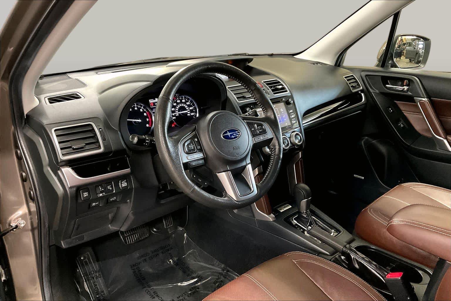 Used 2017 Subaru Forester 2.5i Touring AWD/4WD image 17
