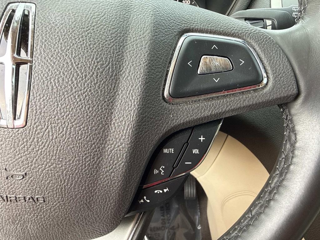 Used 2017 Lincoln MKC Select w/ Select Plus Package image 37