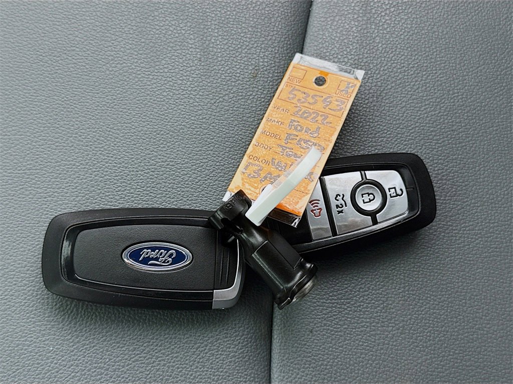 Used 2022 Ford F150 Lightning Pro image 33