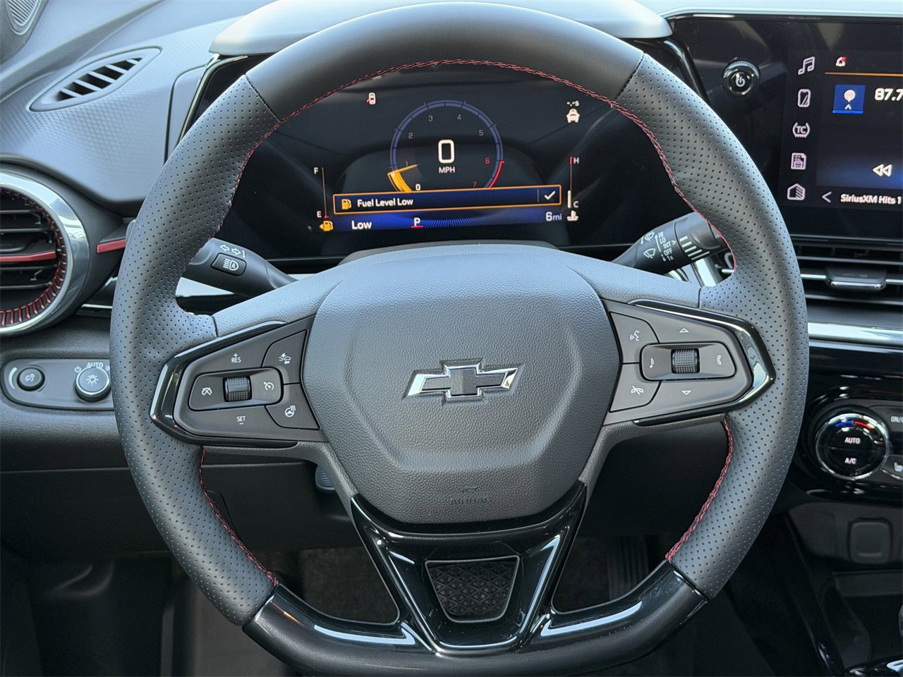 New 2026 Chevrolet Trax RS w/ Sunroof Package image 12