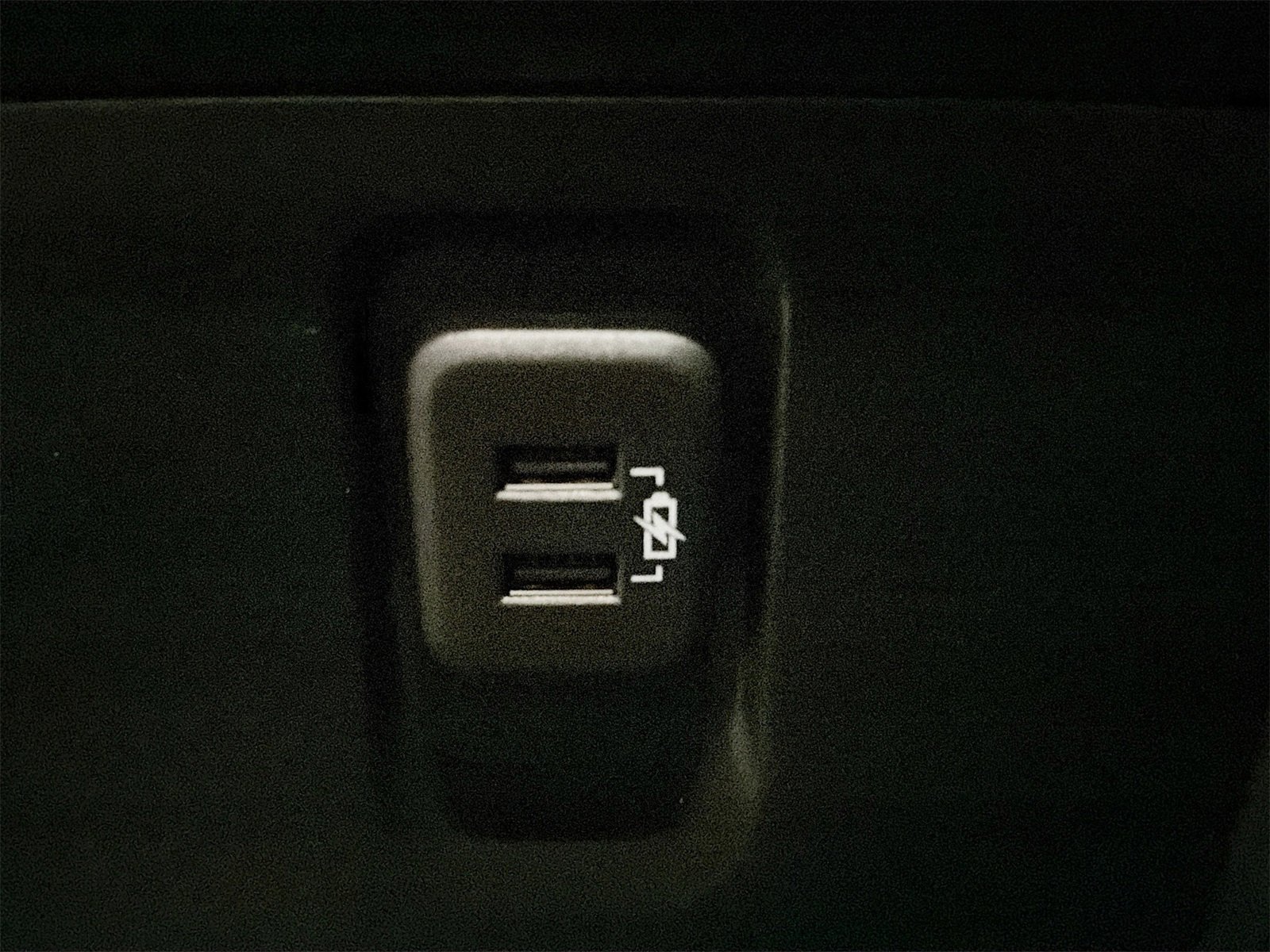 Used 2023 Chevrolet Traverse LT image 26