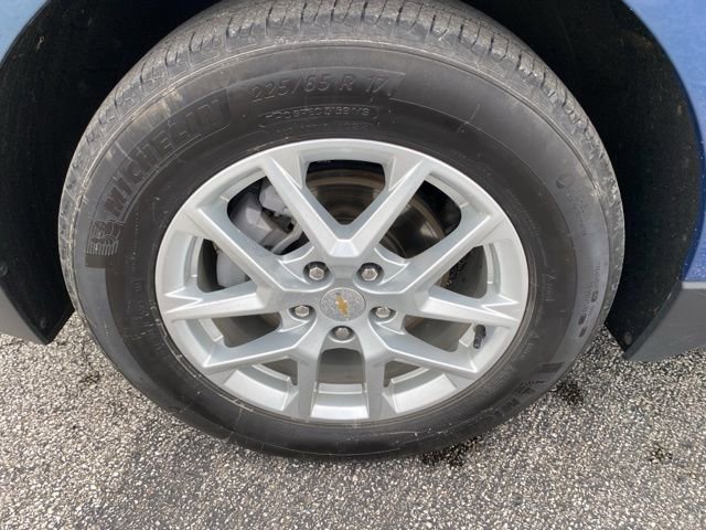 Used 2024 Chevrolet Equinox LT FWD image 12