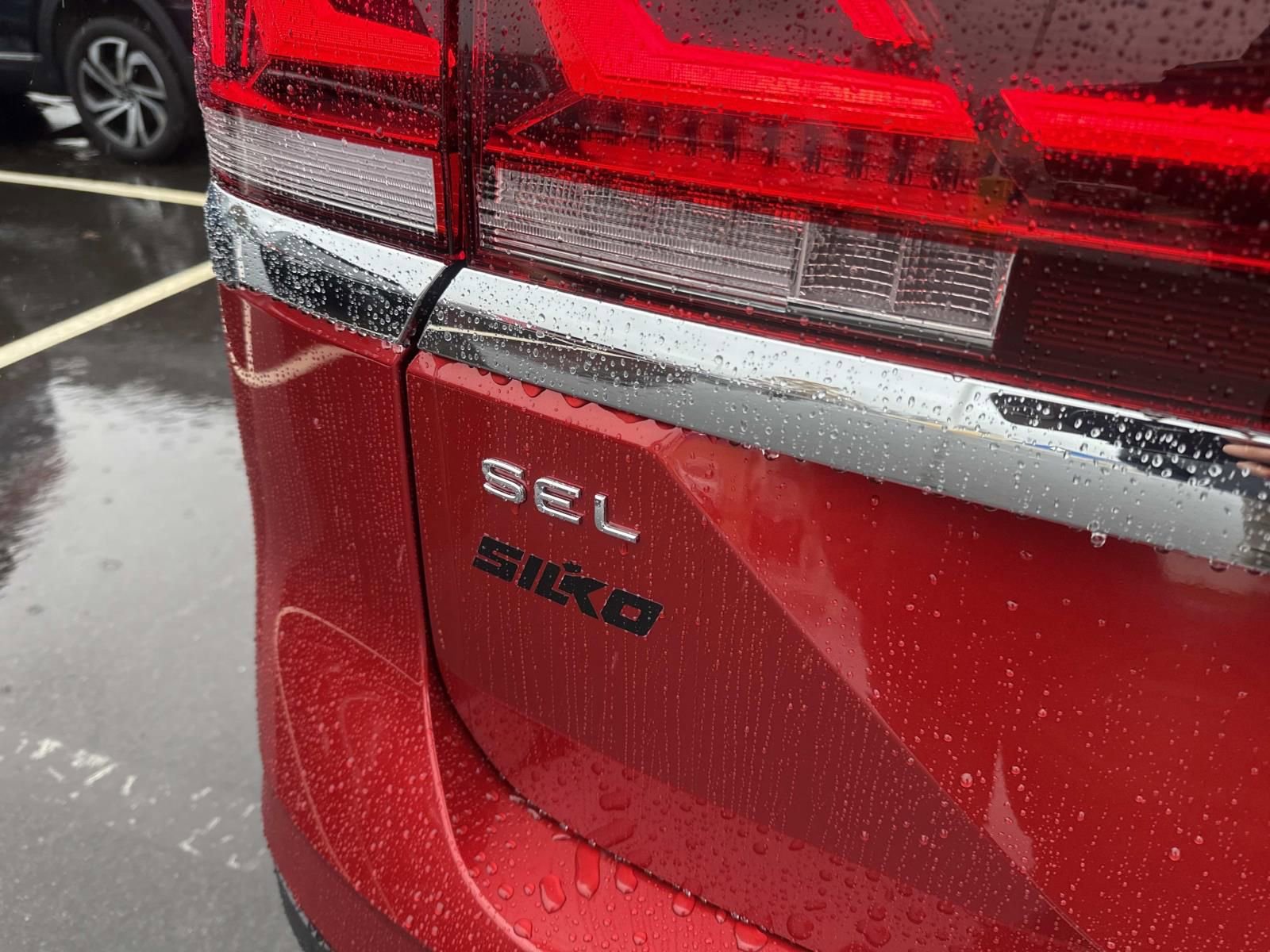 Certified 2025 Volkswagen Atlas SEL image 5