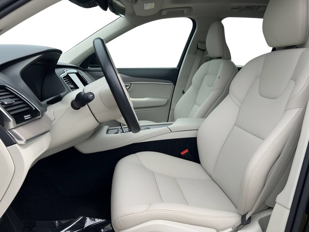 Used 2023 Volvo XC90 B6 Plus w/ Protection Package Premier AWD/4WD image 6