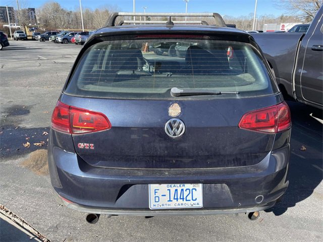 Used 2017 Volkswagen GTI SE image 4