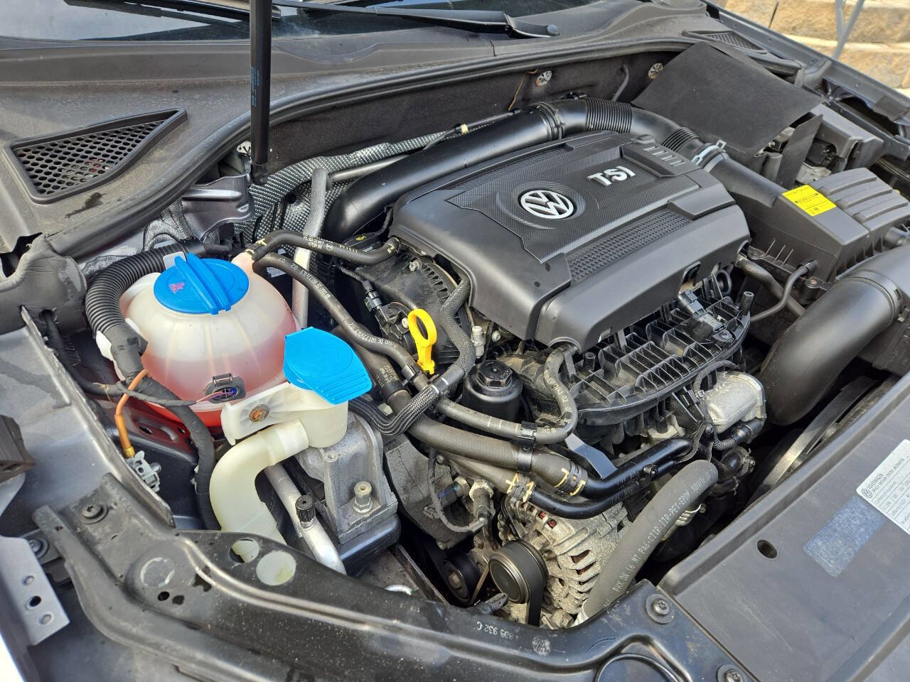 Used 2016 Volkswagen Passat 1.8T image 10