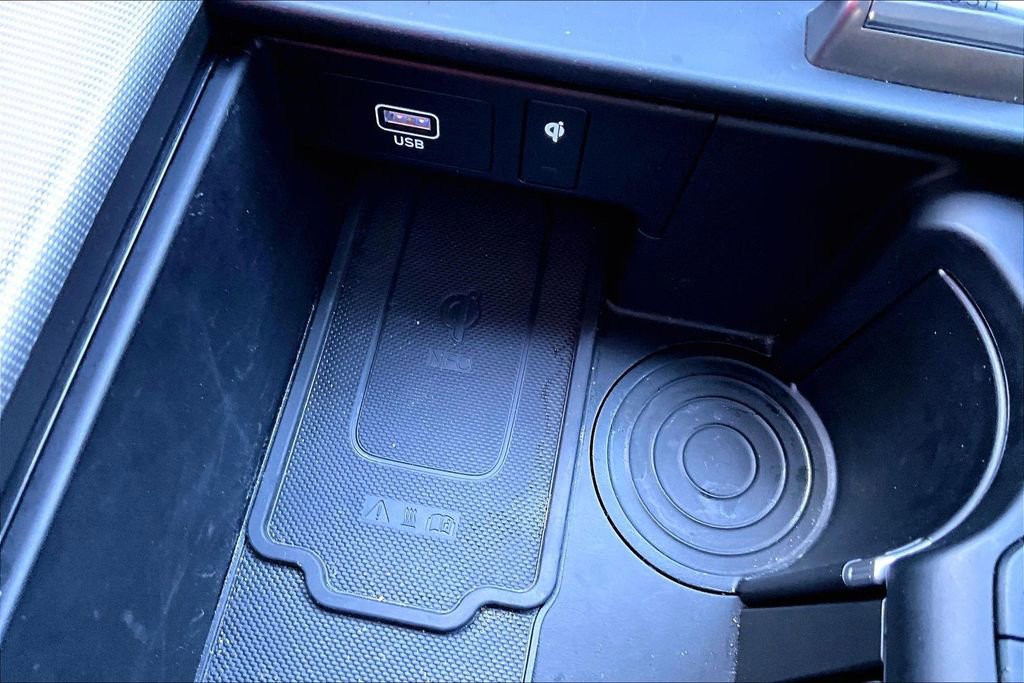 Used 2024 Hyundai Palisade Calligraphy image 32