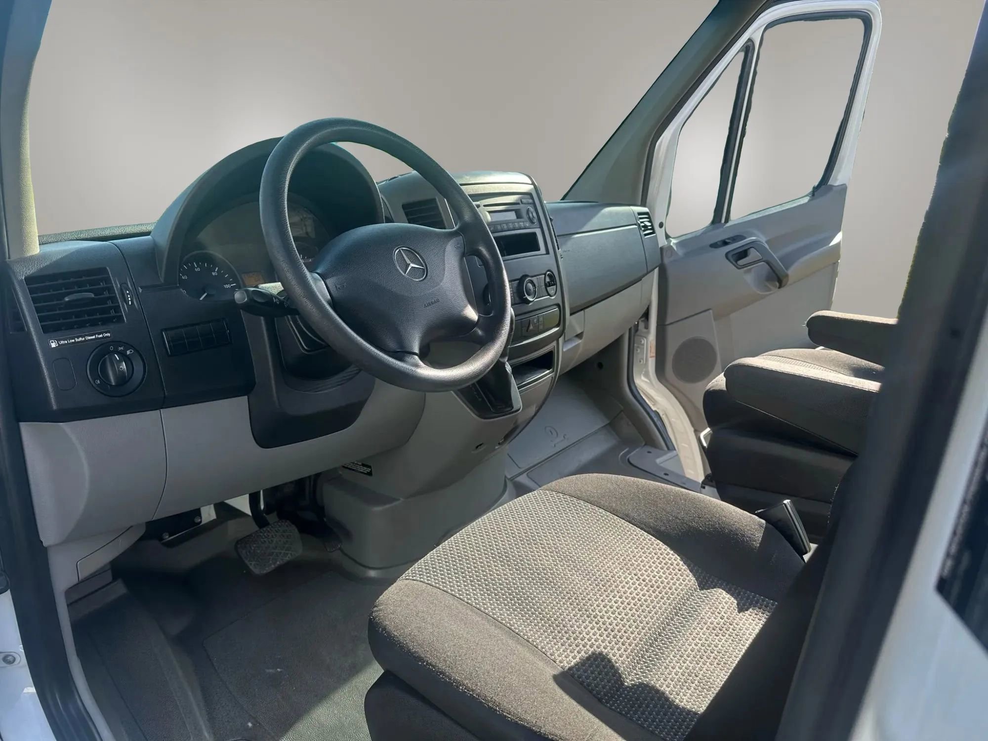 Used 2012 Mercedes-Benz Sprinter 3500 image 17