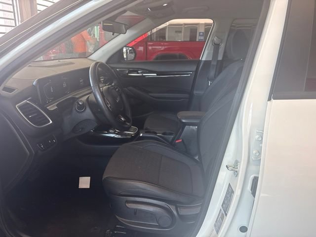 Used 2025 Kia Seltos S FWD image 26