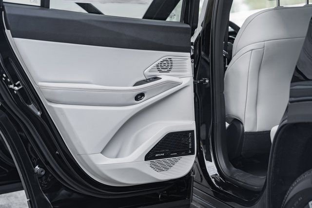 New 2026 Jeep Cherokee Overland image 47