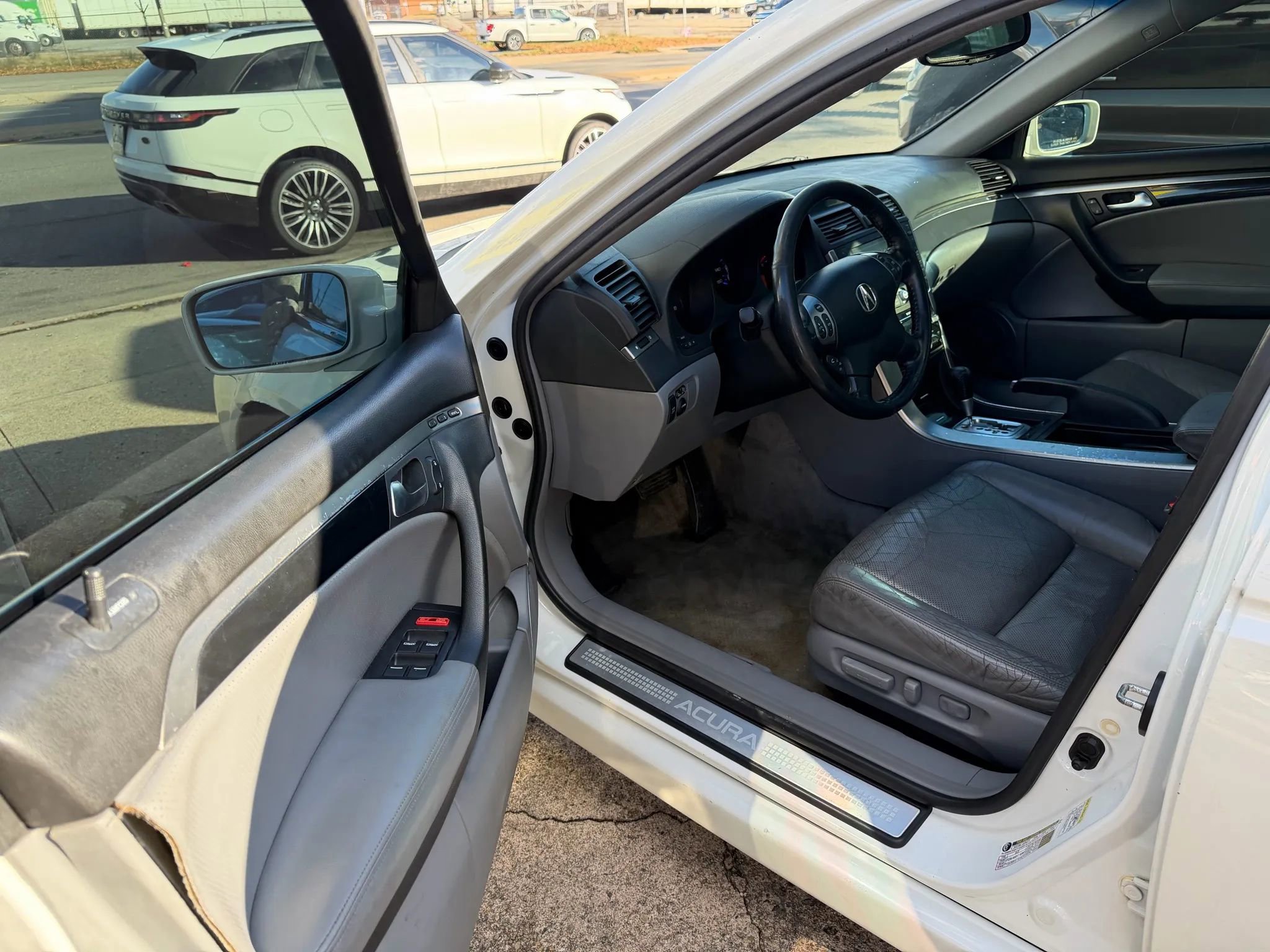 Used 2005 Acura TL image 15