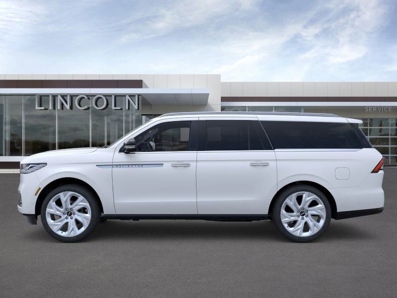New 2025 Lincoln Navigator L Reserve image 3