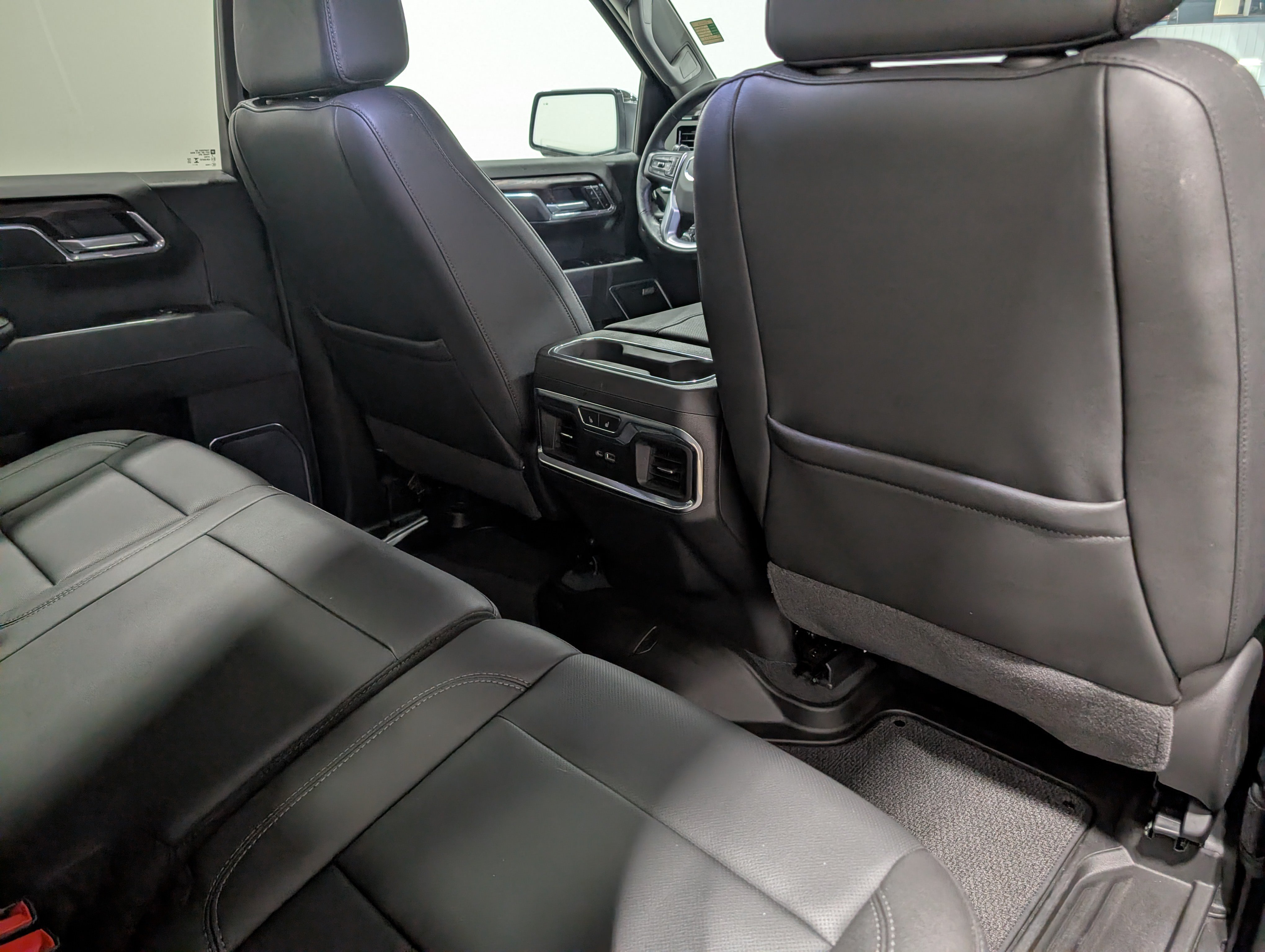 Used 2026 GMC Sierra 1500 SLT w/ SLT Premium Plus Package AWD/4WD image 19