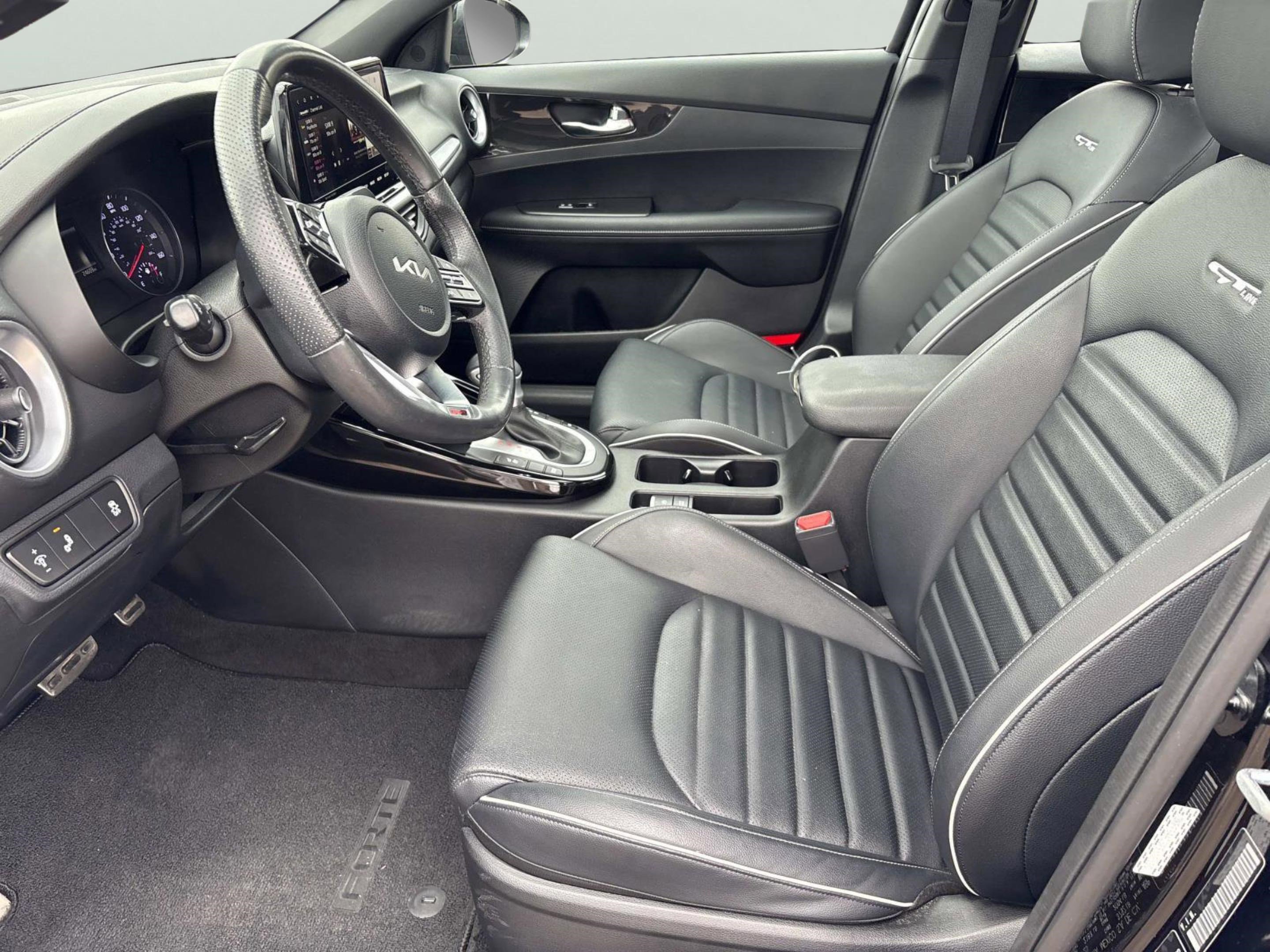 Used 2023 Kia Forte GT-Line w/ GT-Line Premium Package image 24