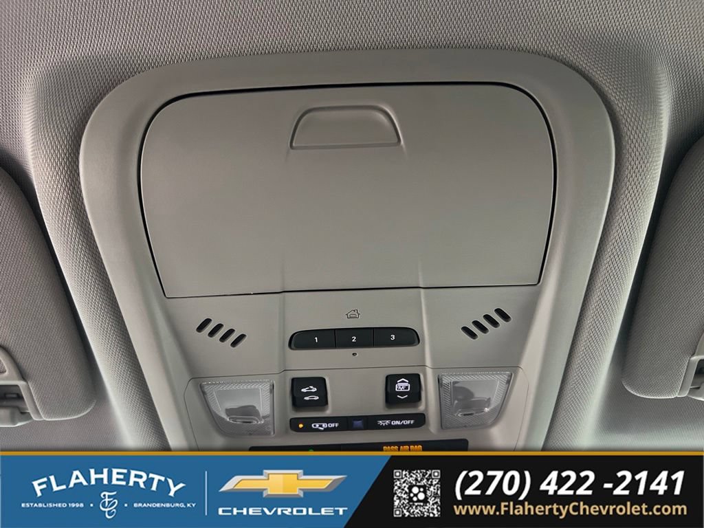 Used 2025 Chevrolet Blazer LT w/ Midnight/Sport Edition FWD image 33