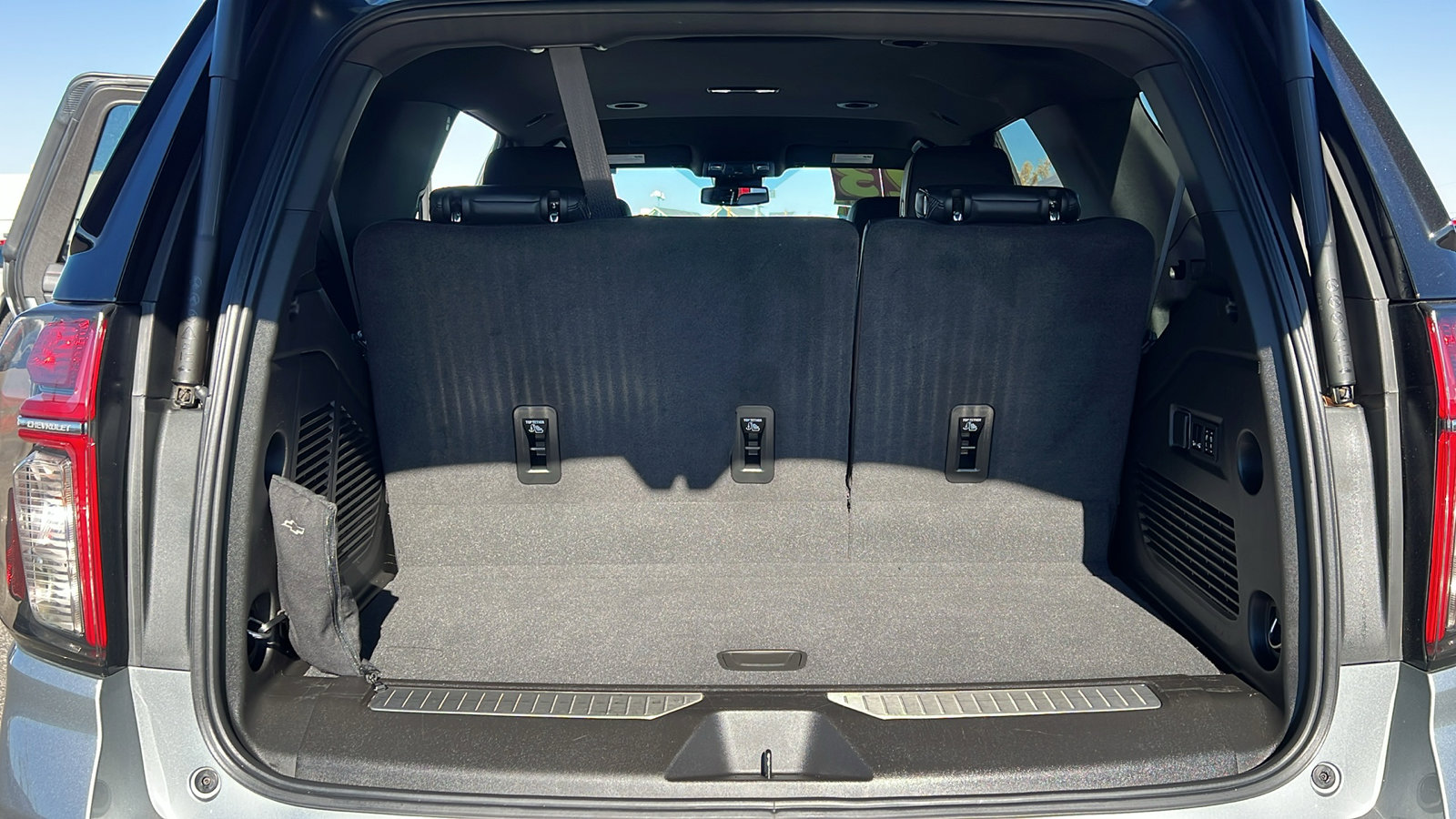 Certified 2023 Chevrolet Tahoe RST w/ RST Performance Edition image 12