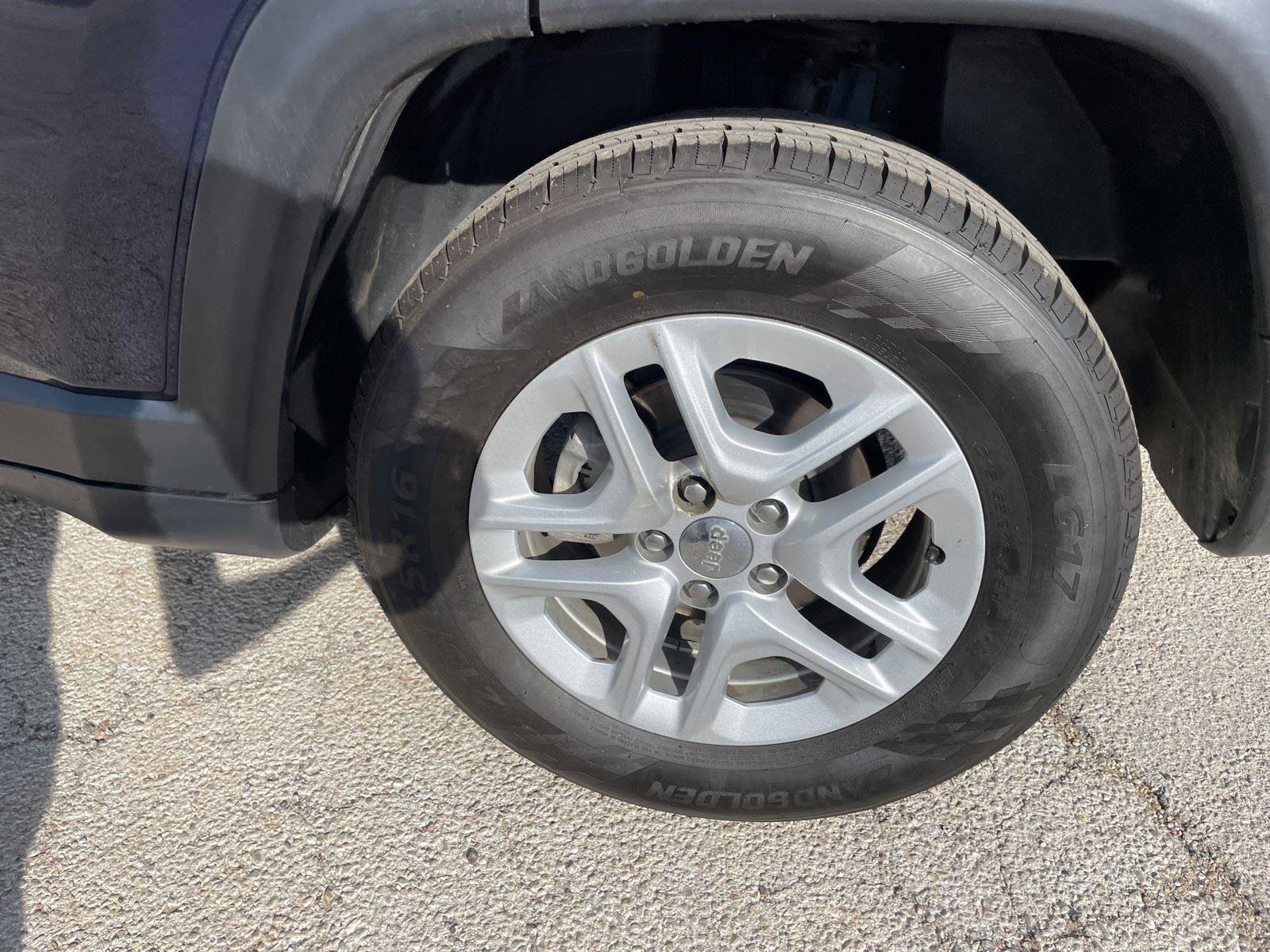 Used 2021 Jeep Compass Sport w/ Cold Weather Group image 33