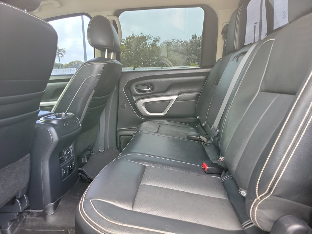 Used 2017 Nissan Titan PRO-4X w/ Pro-4x Convenience Package AWD/4WD image 17