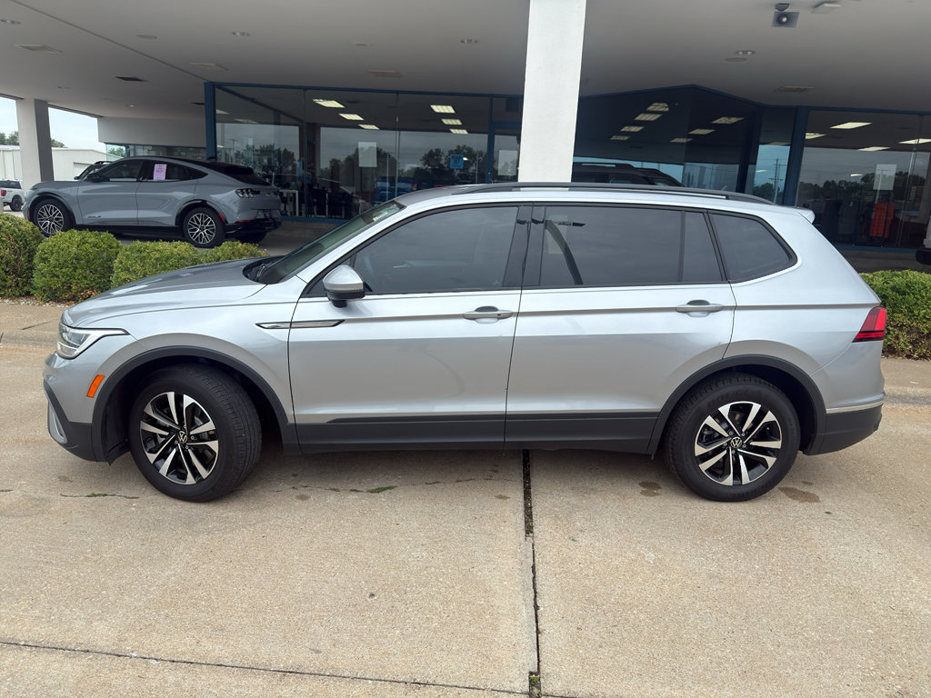 Used 2024 Volkswagen Tiguan S FWD image 9