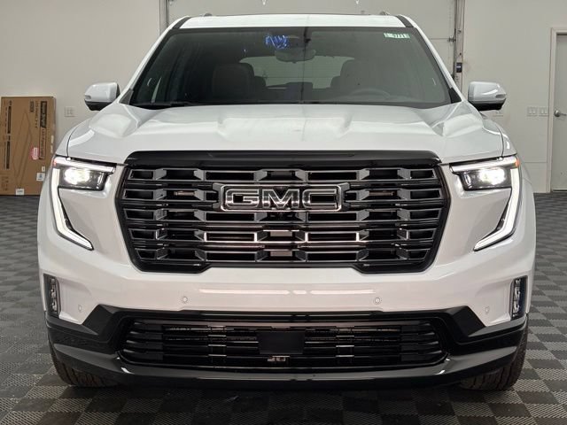 New 2026 GMC Acadia Denali Ultimate w/ LPO, Floor Liner Package AWD/4WD image 18