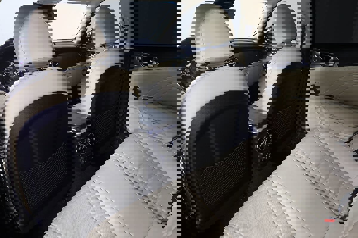 Used 2023 Kia Stinger GT2 image 52