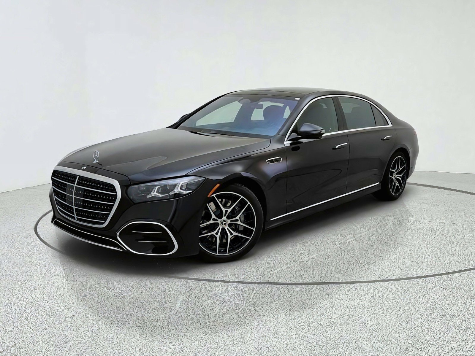 New 2027 Mercedes-Benz S 580 4MATIC Sedan image 1