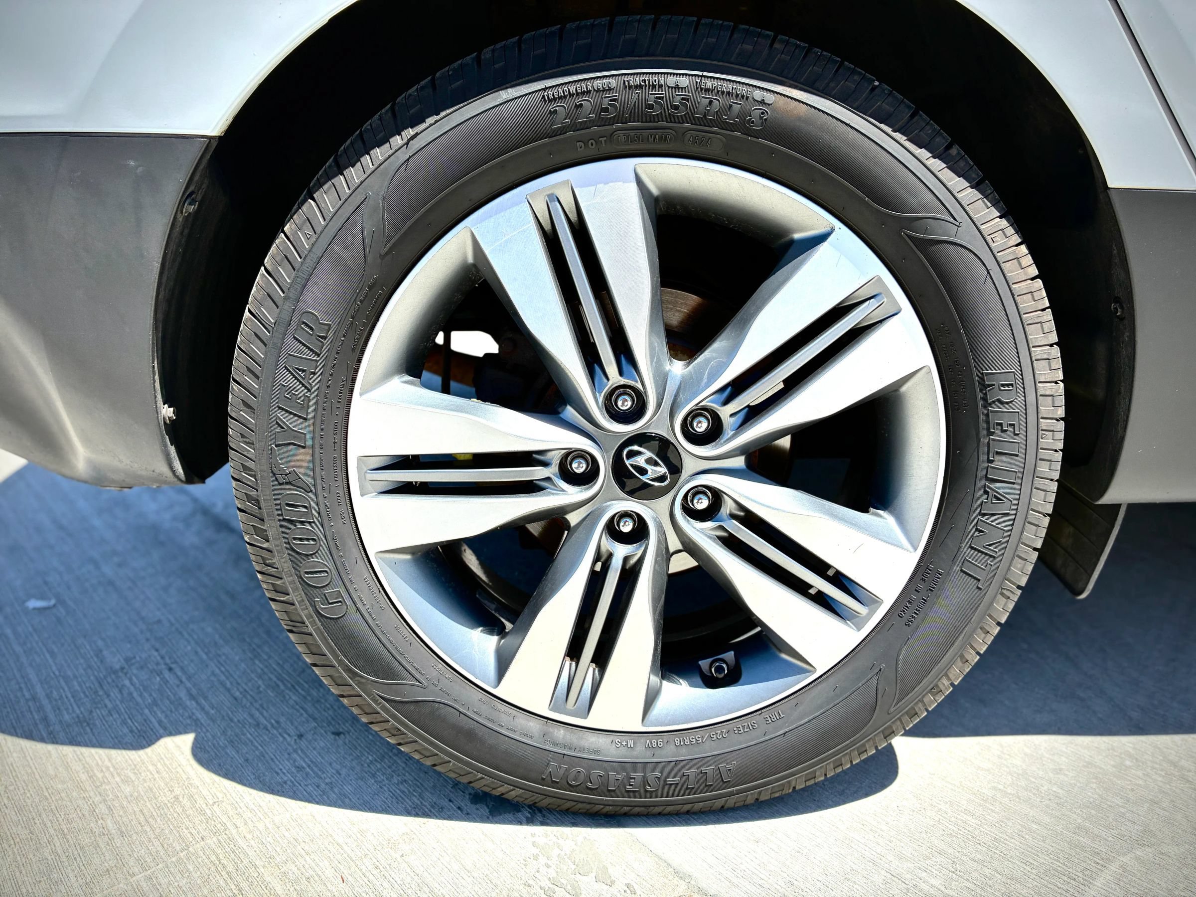Used 2015 Hyundai Tucson Limited w/ Option Group 03 AWD/4WD image 13