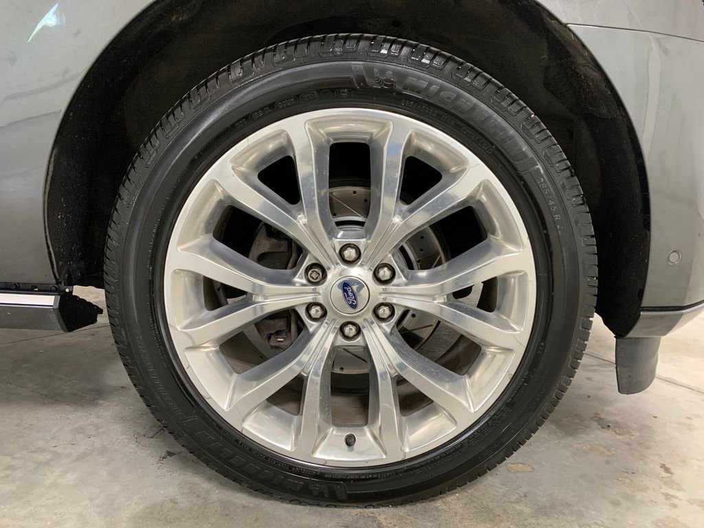 Used 2019 Ford Expedition Platinum AWD/4WD image 12