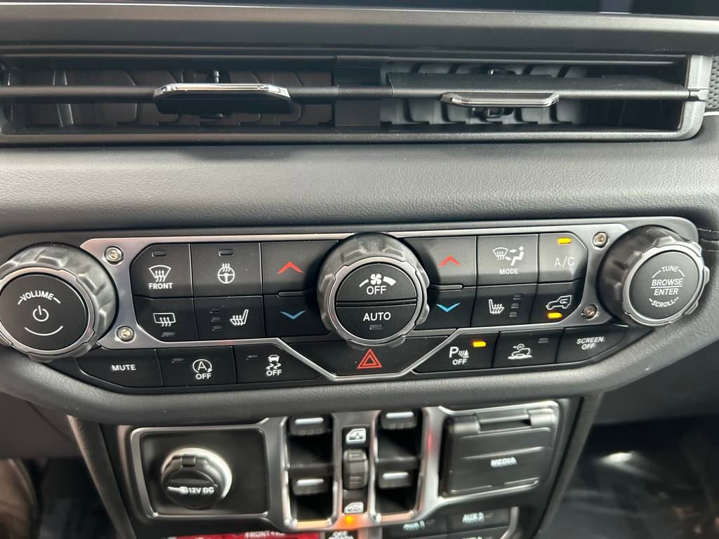 New 2025 Jeep Gladiator Rubicon w/ Safety Group image 16