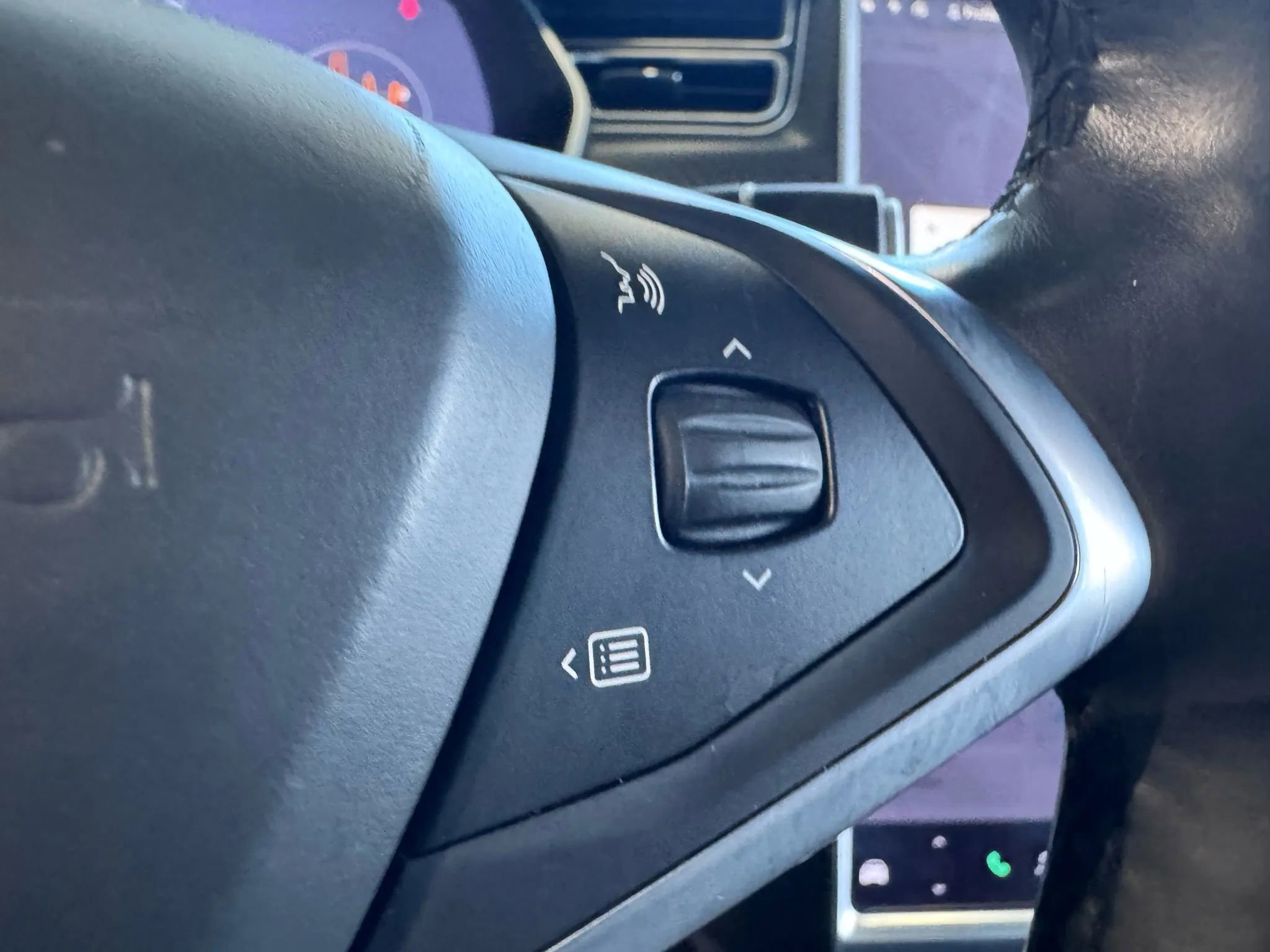 Used 2017 Tesla Model X 75D image 30