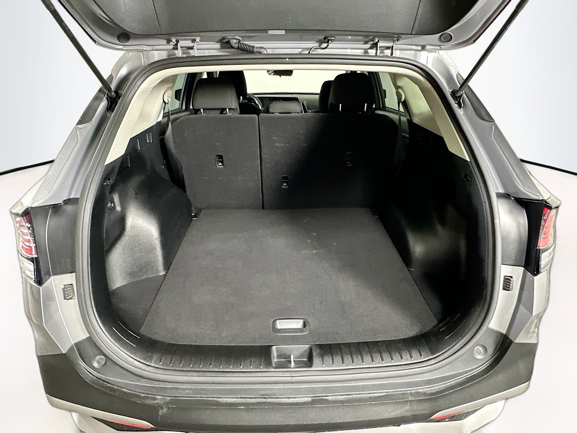 Used 2025 Kia Sportage LX image 28