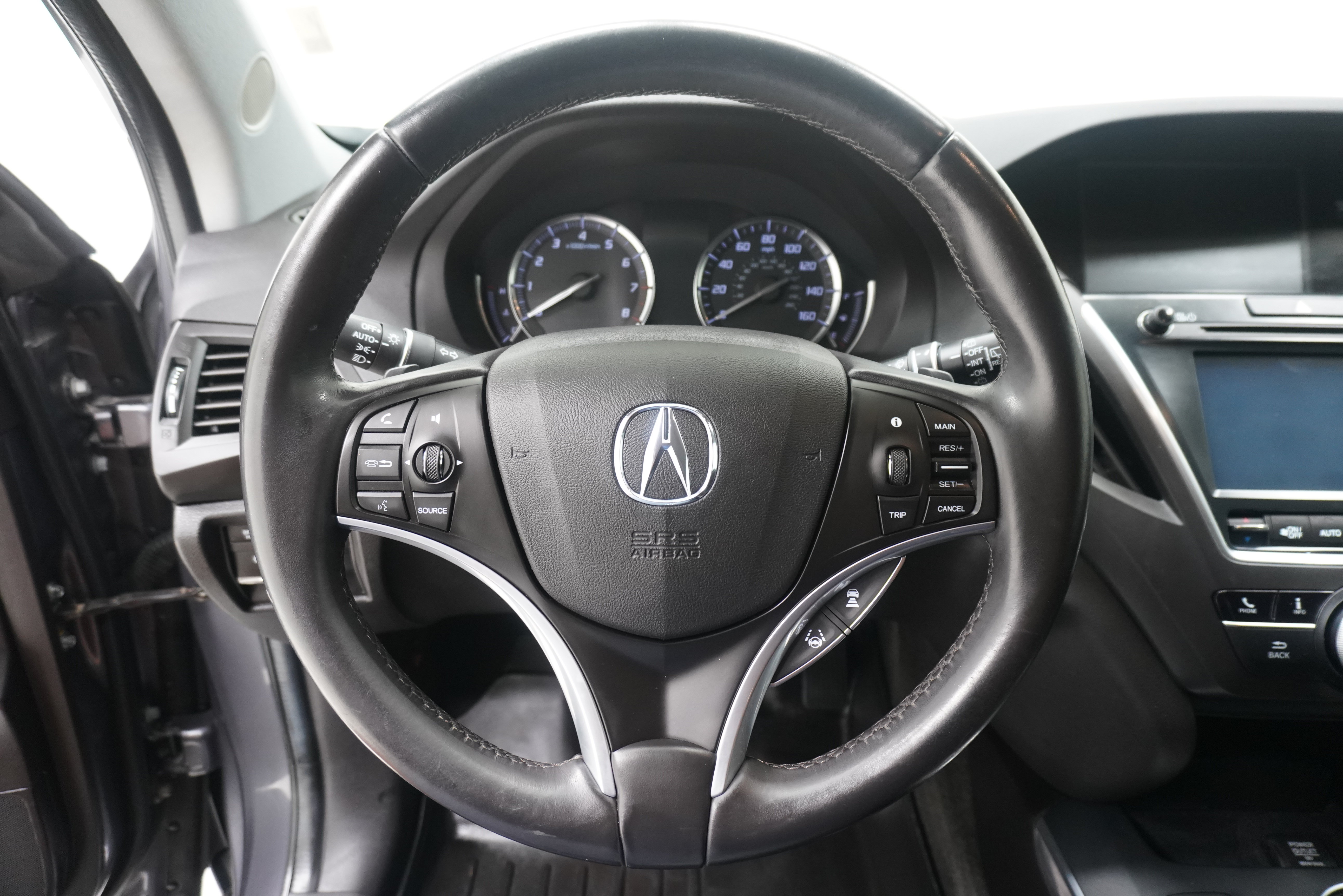 Used 2020 Acura MDX FWD image 18