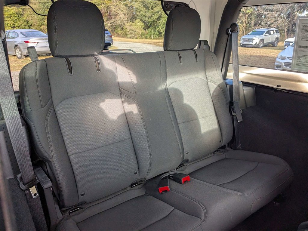 Used 2023 Jeep Wrangler Sport S image 15